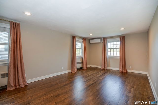 25 Meadow Farms Road, West Hartford, CT 06107