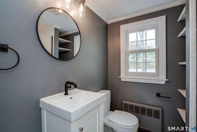 25 Meadow Farms Road, West Hartford, CT 06107