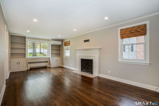 25 Meadow Farms Road, West Hartford, CT 06107