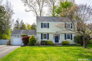 25 Meadow Farms Road, West Hartford, CT 06107