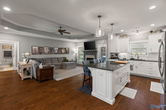 756 Delynn Drive, Hazel Green, AL 35750