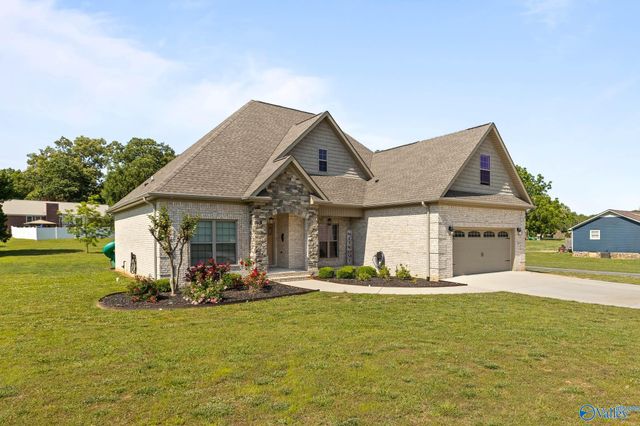 756 Delynn Drive, Hazel Green, AL 35750