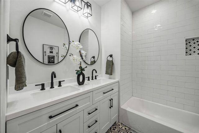 700 S Crockett Street, Sherman, TX 75090