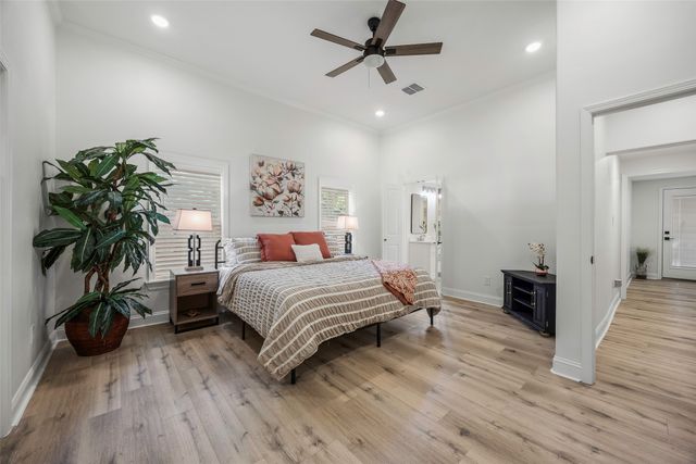 700 S Crockett Street, Sherman, TX 75090