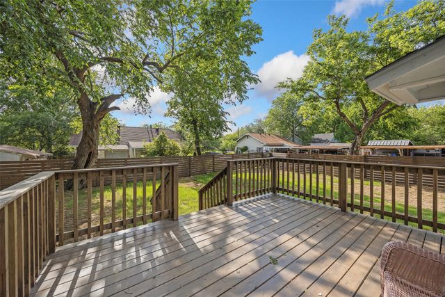 700 S Crockett Street, Sherman, TX 75090