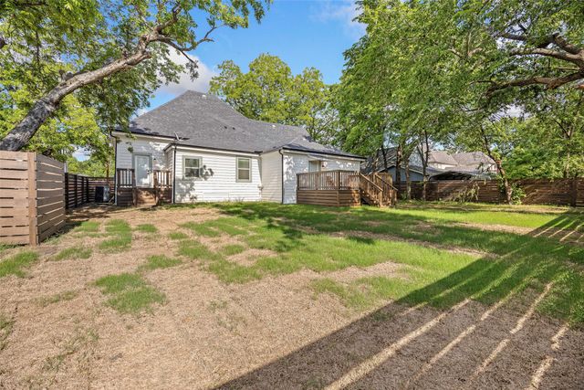 700 S Crockett Street, Sherman, TX 75090