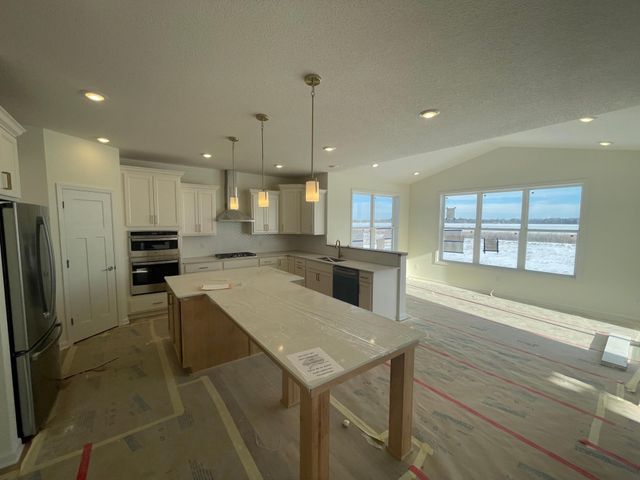 15799 Granada Avenue N, Hugo, MN 55038