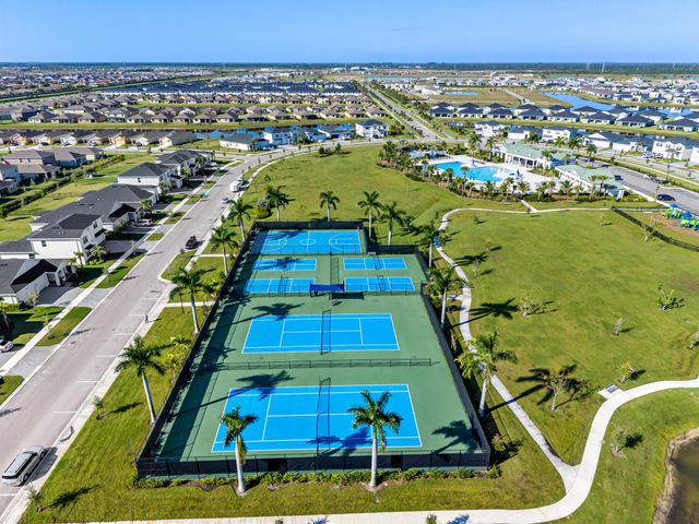 12225 SW Roma Circle SW, Port St Lucie, FL 34987