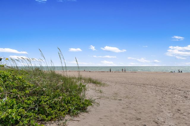 12225 SW Roma Circle SW, Port St Lucie, FL 34987