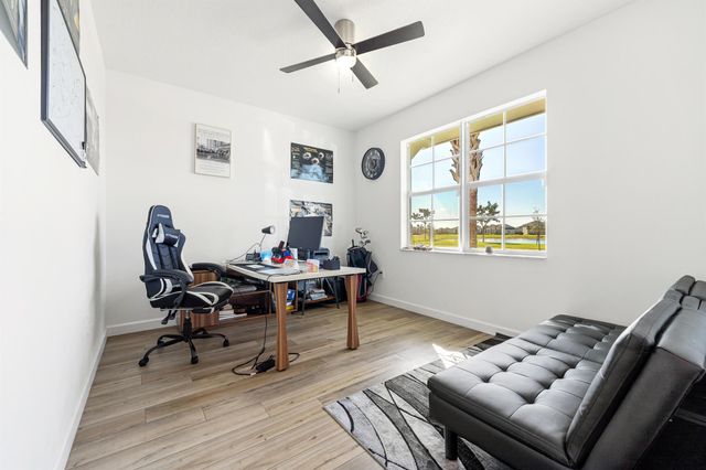 12225 SW Roma Circle SW, Port St Lucie, FL 34987