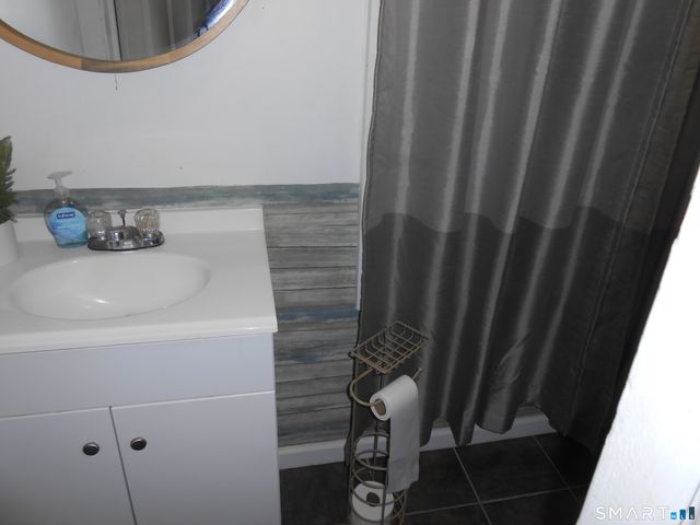 95 Savoy Street, Bridgeport, CT 06606