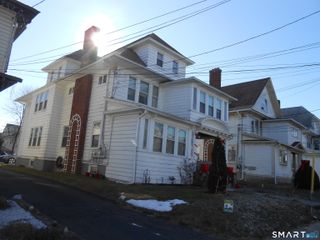 95 Savoy Street, Bridgeport, CT 06606