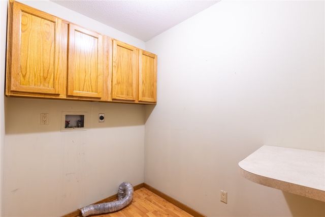 5520 Antler Dr, Cedar Rapids, IA 52411