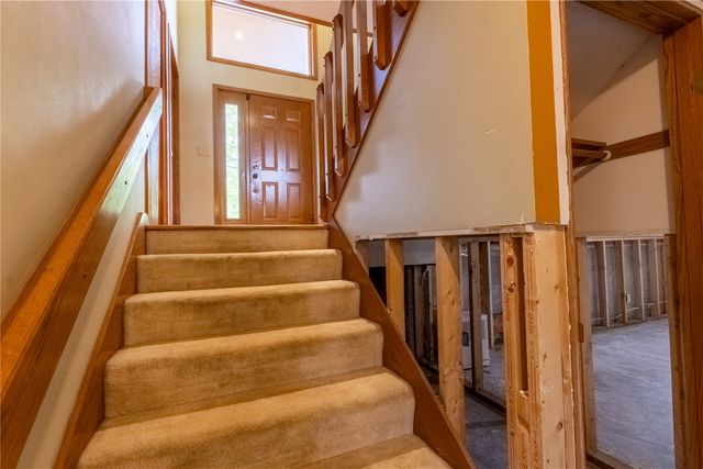 5520 Antler Dr, Cedar Rapids, IA 52411
