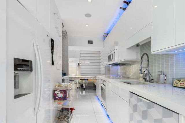 1616 Michigan Avenue 1, Miami Beach, FL 33139