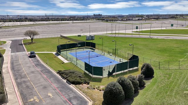 3575 Lone Star Circle 909, Fort Worth, TX 76177