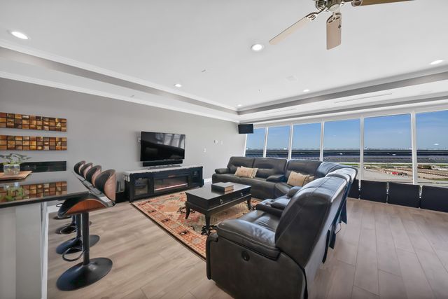 3575 Lone Star Circle 909, Fort Worth, TX 76177