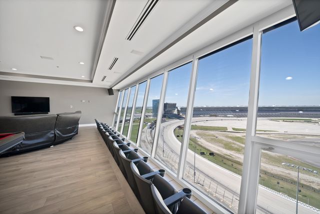 3575 Lone Star Circle 909, Fort Worth, TX 76177
