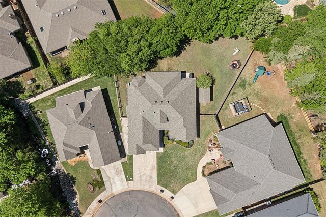 13221 Englewood Lane, Edmond, OK 73013
