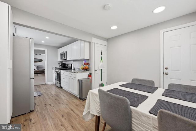 66 E BUCKINGHAM AVE, Mount Ephraim, NJ 08059