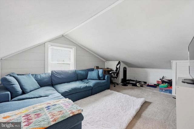 66 E BUCKINGHAM AVE, Mount Ephraim, NJ 08059