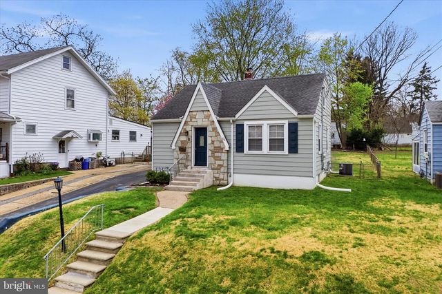 66 E BUCKINGHAM AVE, Mount Ephraim, NJ 08059