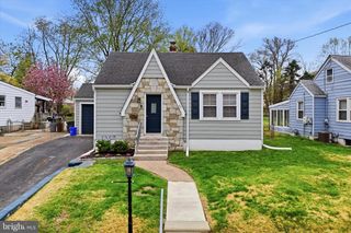 66 E BUCKINGHAM AVE, Mount Ephraim, NJ 08059