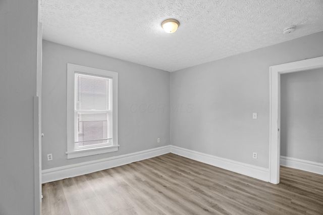 158-160 Midland Avenue, Columbus, OH 43223