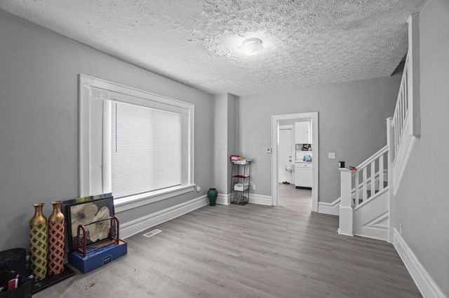 158-160 Midland Avenue, Columbus, OH 43223