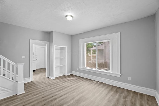 158-160 Midland Avenue, Columbus, OH 43223