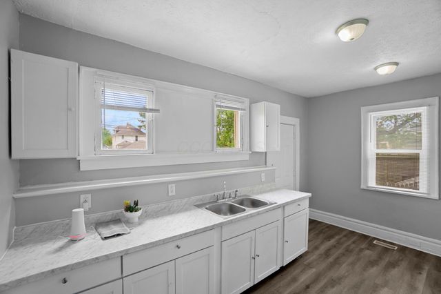 158-160 Midland Avenue, Columbus, OH 43223