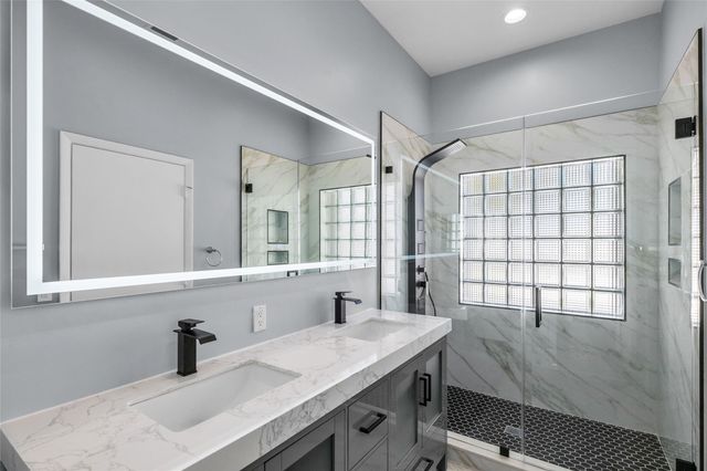 716 Juniper Ln, Weston, FL 33327