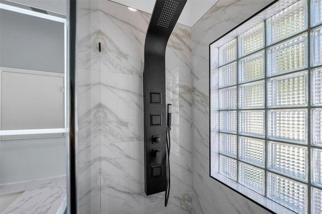 716 Juniper Ln, Weston, FL 33327