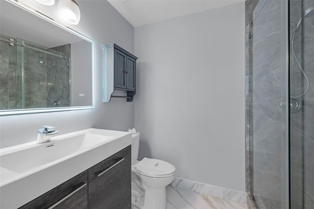 716 Juniper Ln, Weston, FL 33327