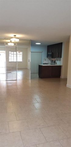 2425 W 76th St 109, Hialeah, FL 33016