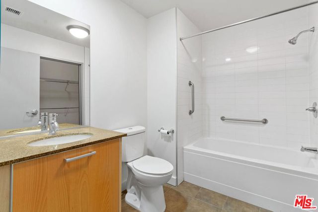645 W 9th Street 607, Los Angeles, CA 90015