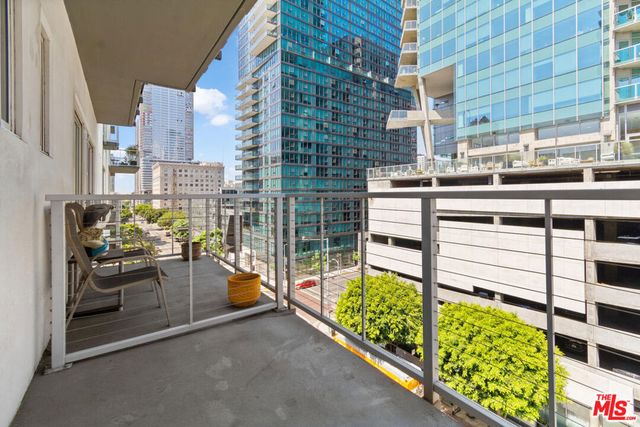 645 W 9th Street 607, Los Angeles, CA 90015