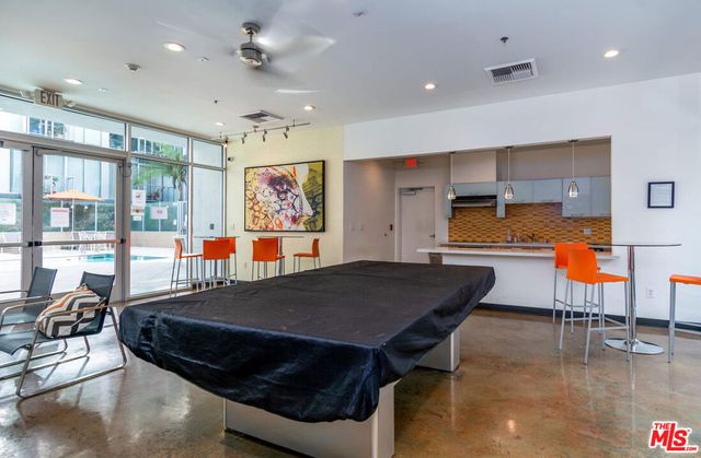 645 W 9th Street 607, Los Angeles, CA 90015