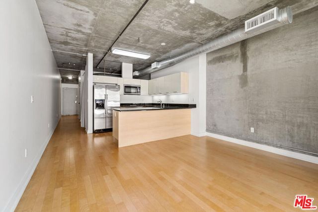 645 W 9th Street 607, Los Angeles, CA 90015