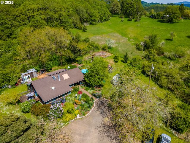 6390 Nw LILAC HILL Rd, Yamhill, OR 97148