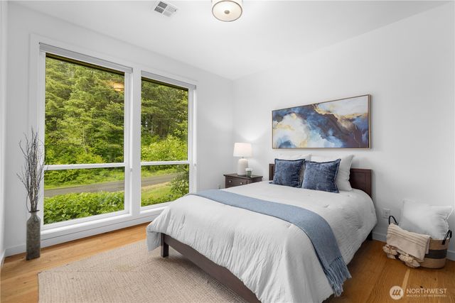 10350 348th Avenue SE, Snoqualmie, WA 98065
