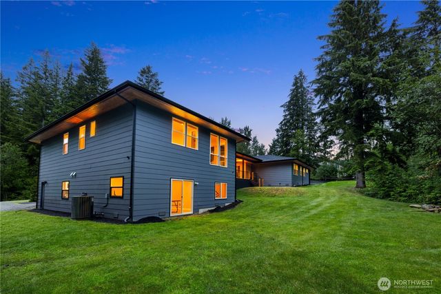 10350 348th Avenue SE, Snoqualmie, WA 98065
