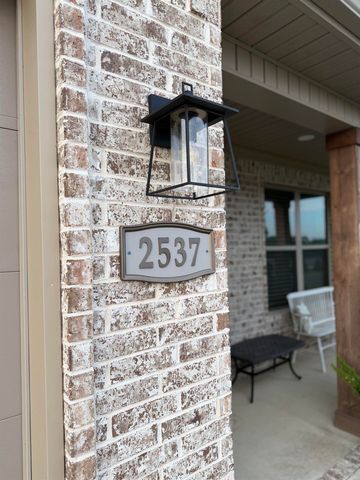 2537 Kara Lane, Bryant, AR 72019