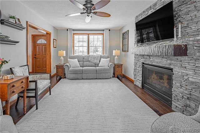 293 Pine Street, Lockport City, NY 14094