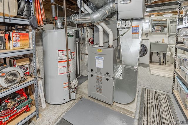 293 Pine Street, Lockport City, NY 14094