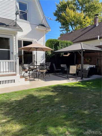 293 Pine Street, Lockport City, NY 14094