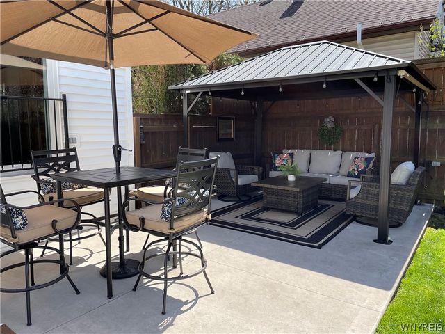 293 Pine Street, Lockport City, NY 14094