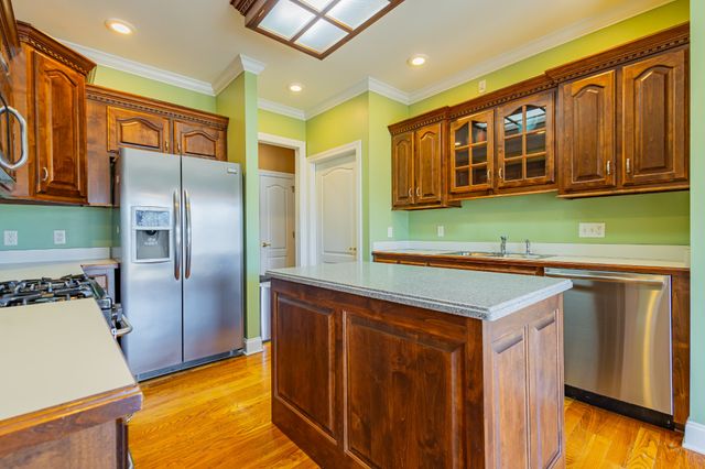 114 Courtside Ln, Tullahoma, TN 37388