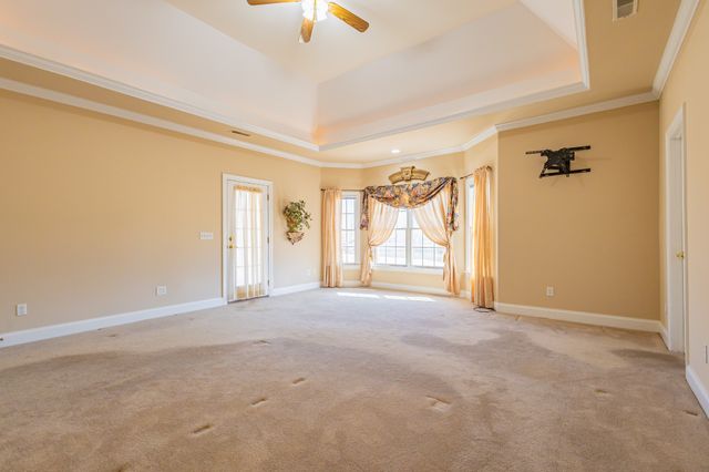 114 Courtside Ln, Tullahoma, TN 37388