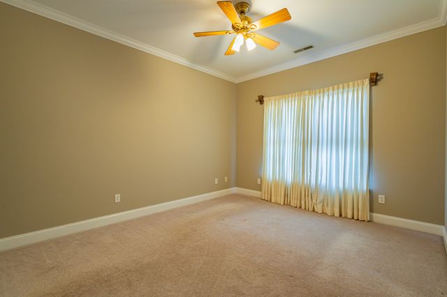 114 Courtside Ln, Tullahoma, TN 37388